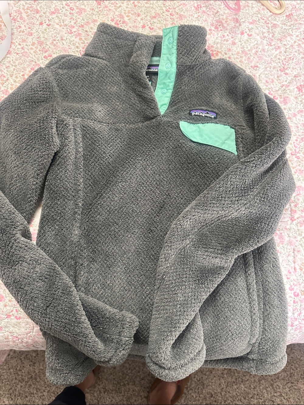 Patagonia Gray Fleece Pullover with Mint Trim